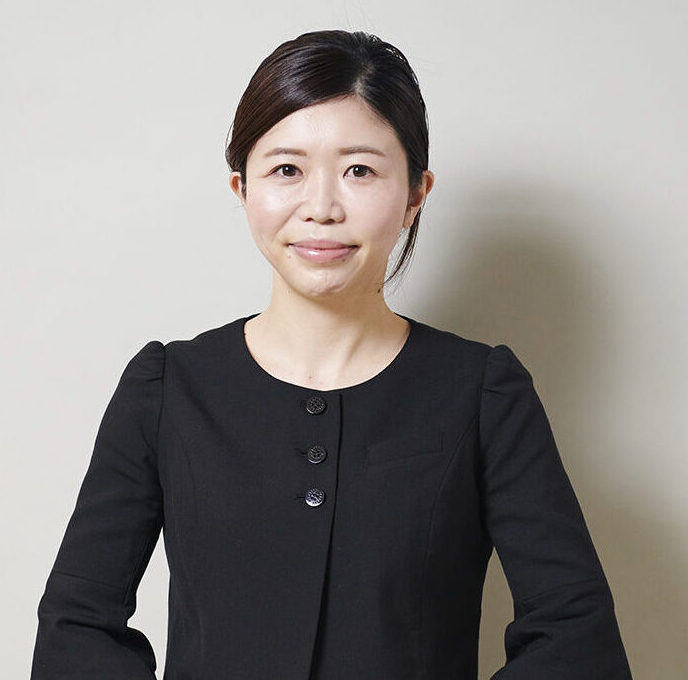 <span class="sub">Corporate Auditor</span>Sayaka Oyama