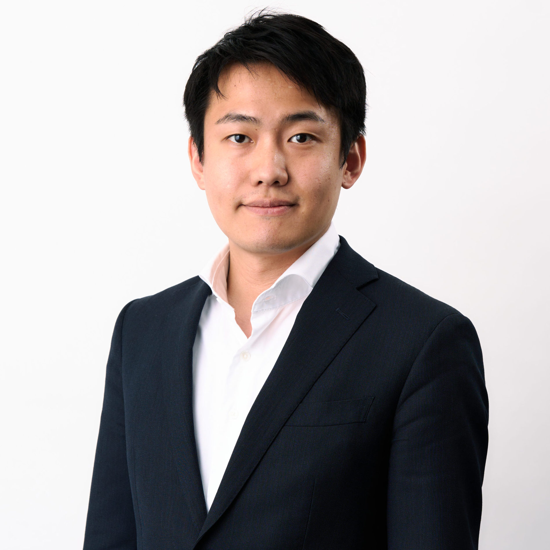 <span class="sub">Launch Service</span>Tomohiro Kitayama