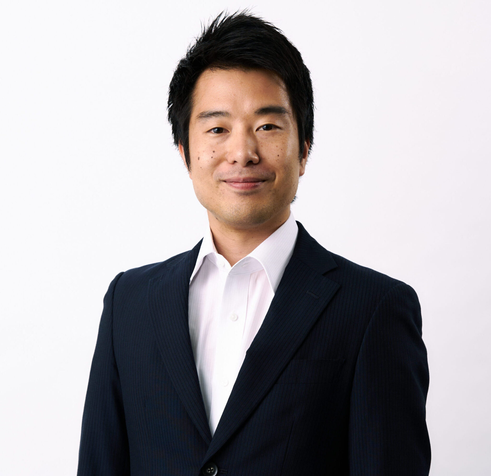 <span class="sub">Launch Service</span>Ryota Kubo