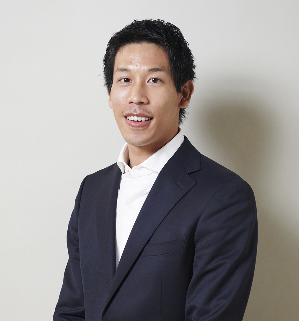 <span class="sub">Launch Service</span>Shogo Suzuki