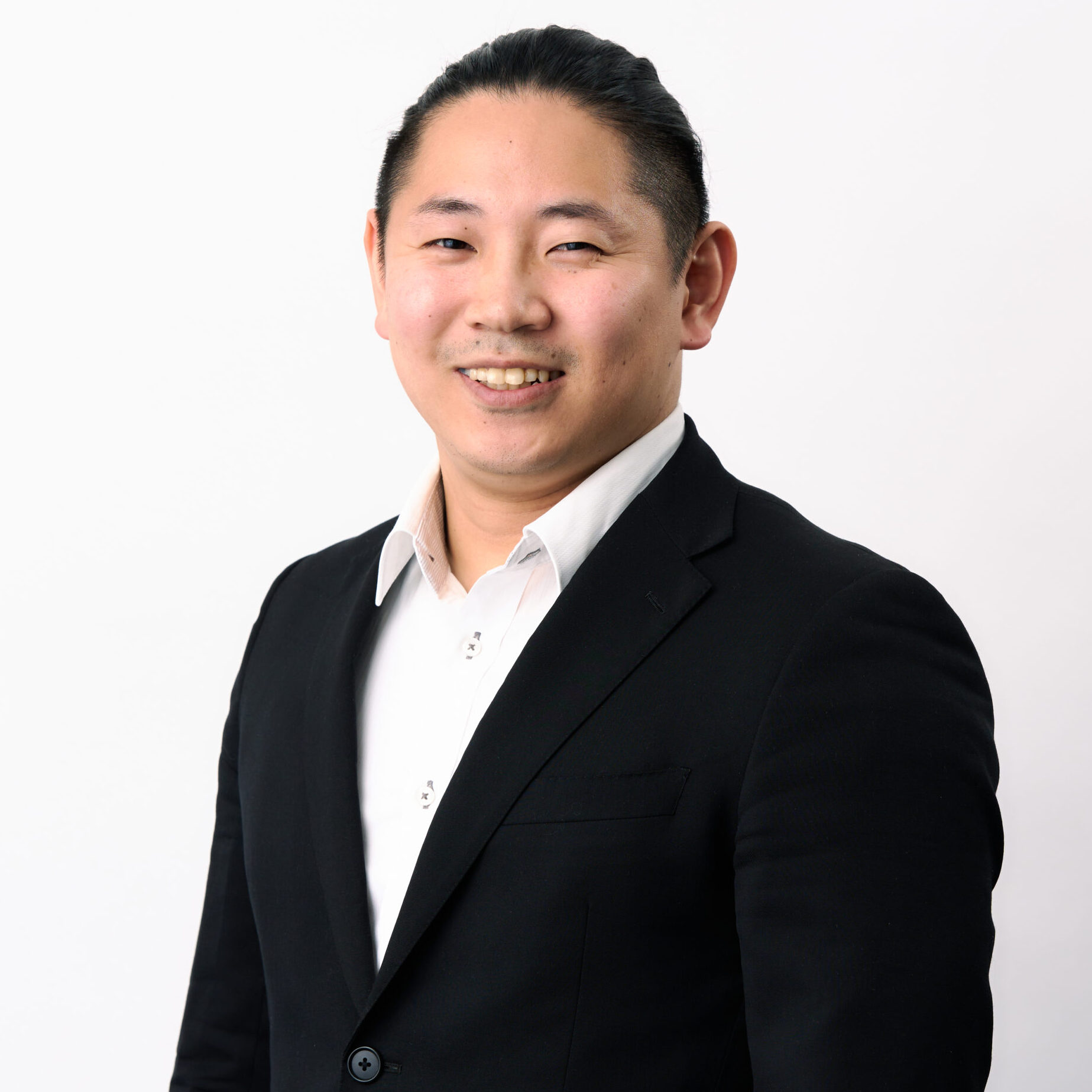 <span class="sub">Engineer</span>Yuya Suzuki