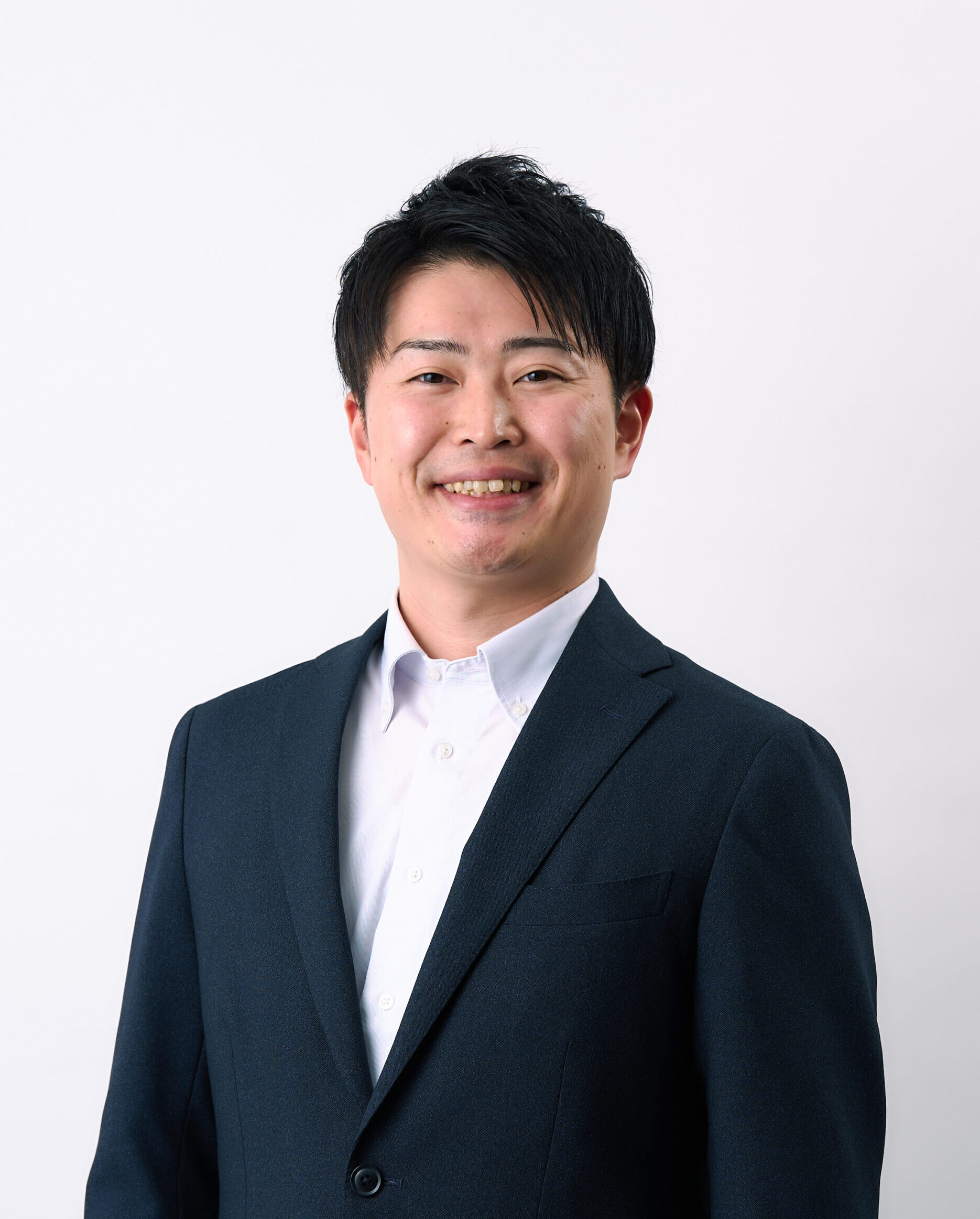 <span class="sub">Engineer</span>Takumi Horiuchi