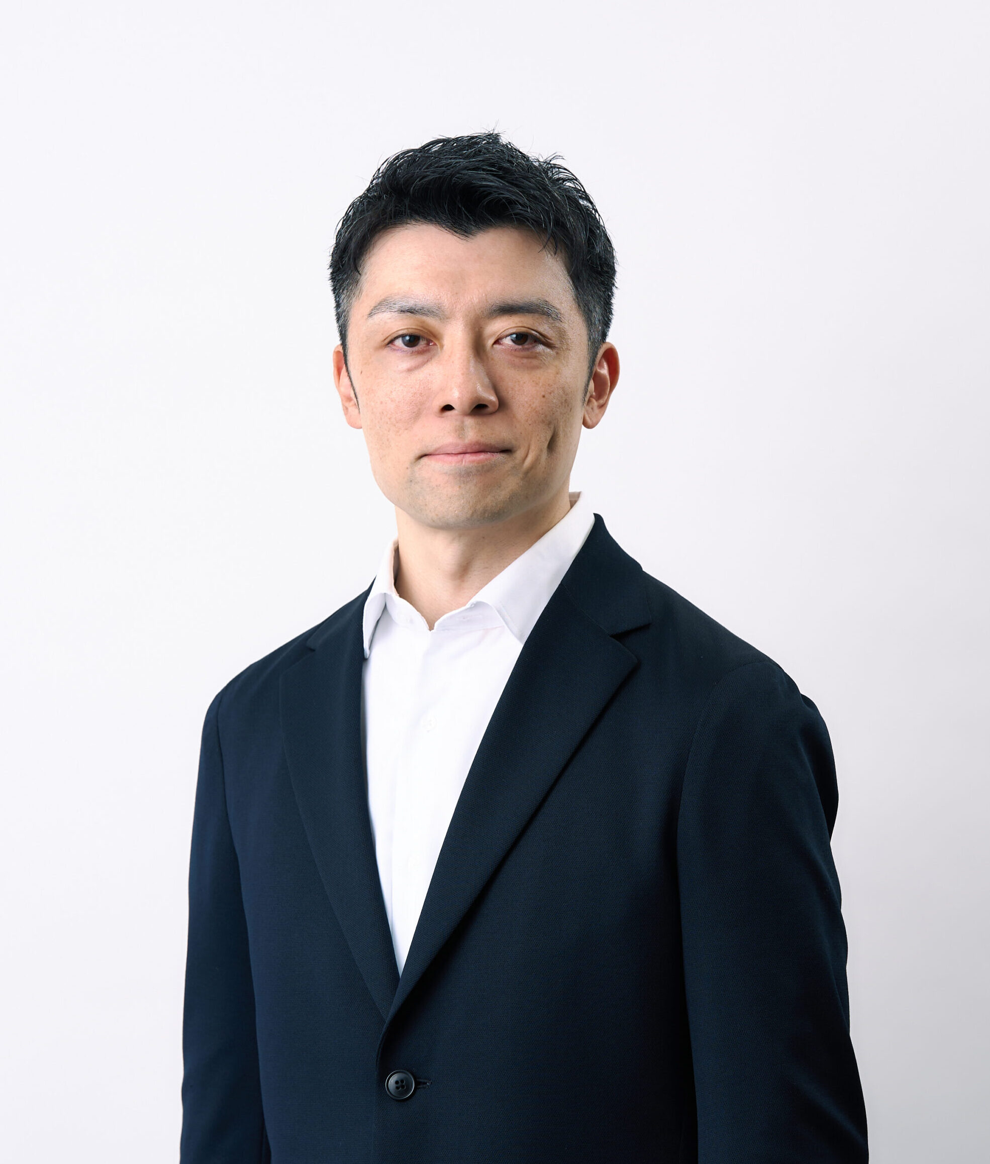 <span class="sub">General Administration & Accounting</span>Kentaro Suzuki