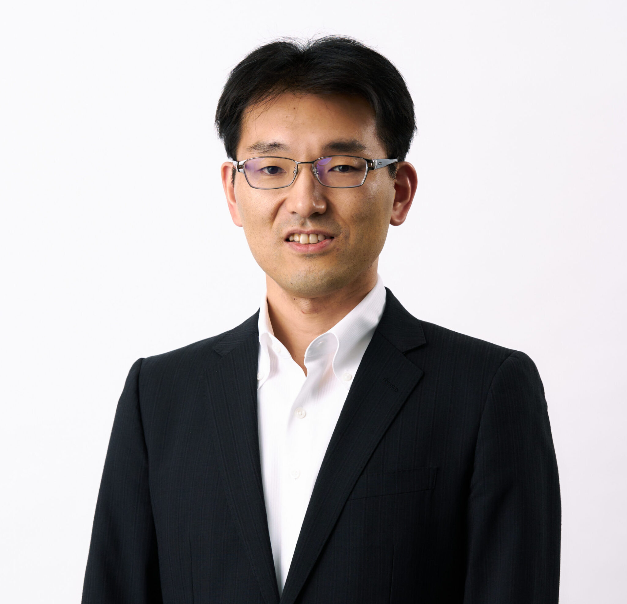 <span class="sub">シニアエンジニア</span>小島 康平