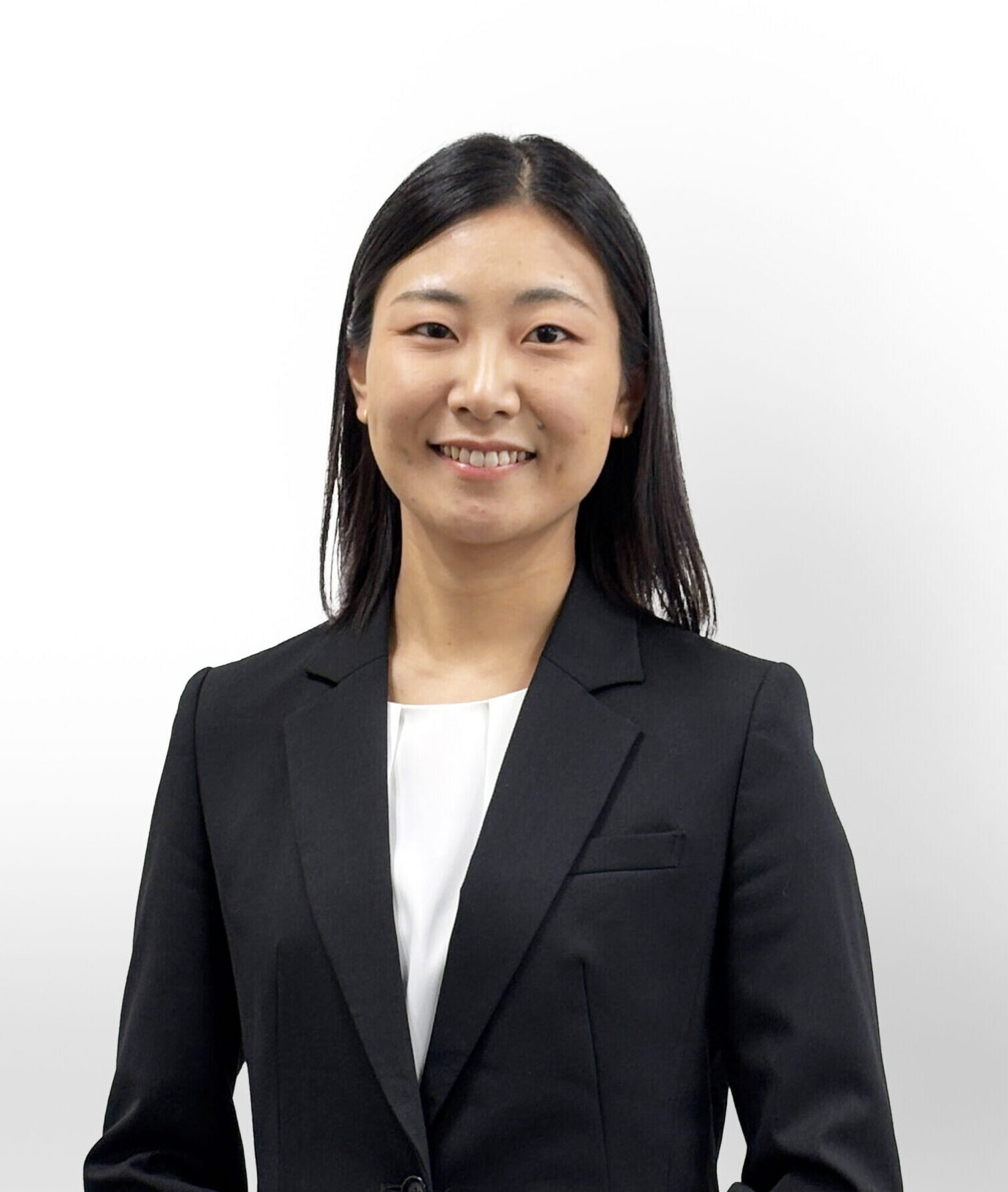 <span class="sub">事業開発</span>岸本 真生子