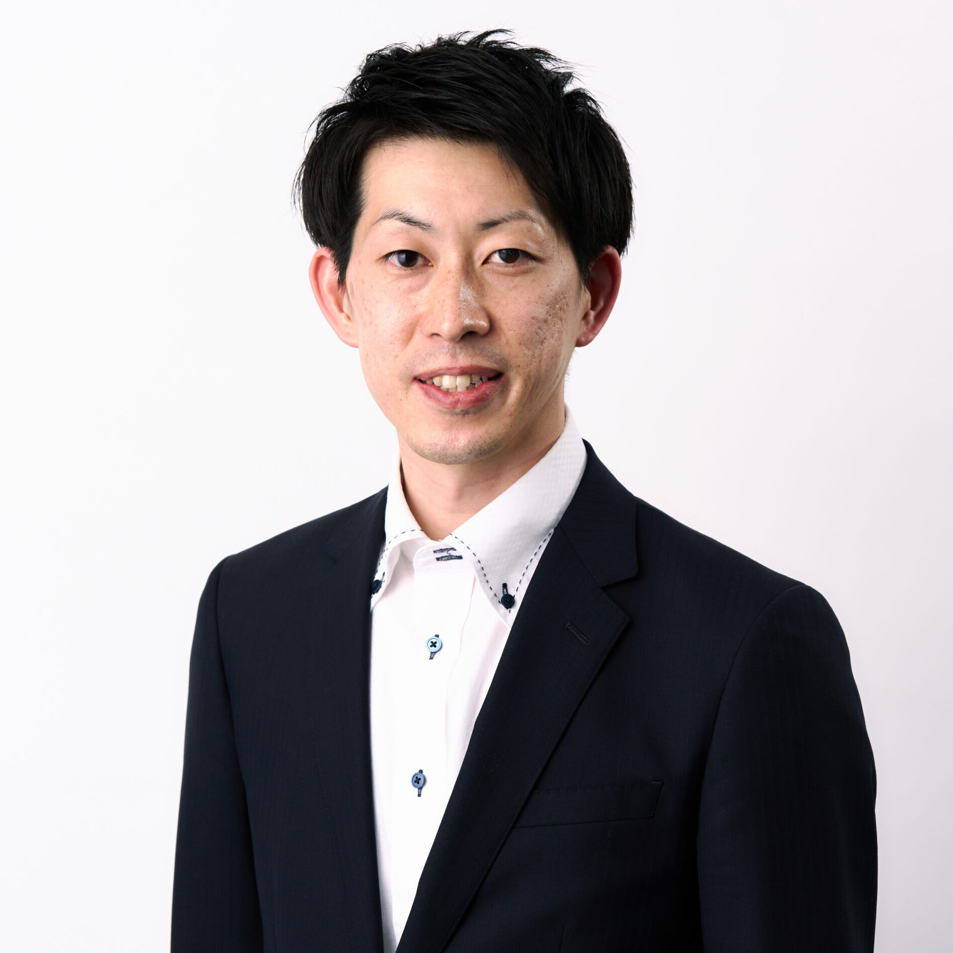 <span class="sub">エンジニア</span>坂本 駿