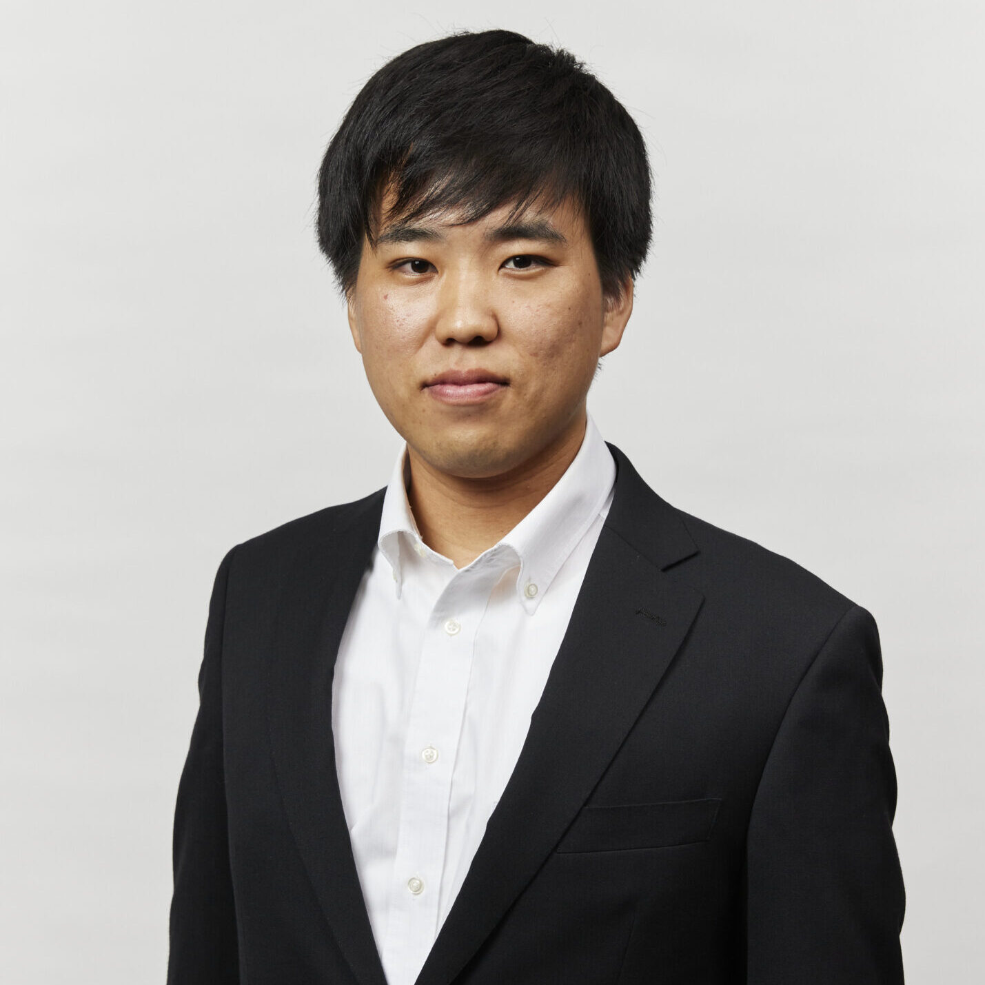 <span class="sub">エンジニア</span>吉田 慎之介