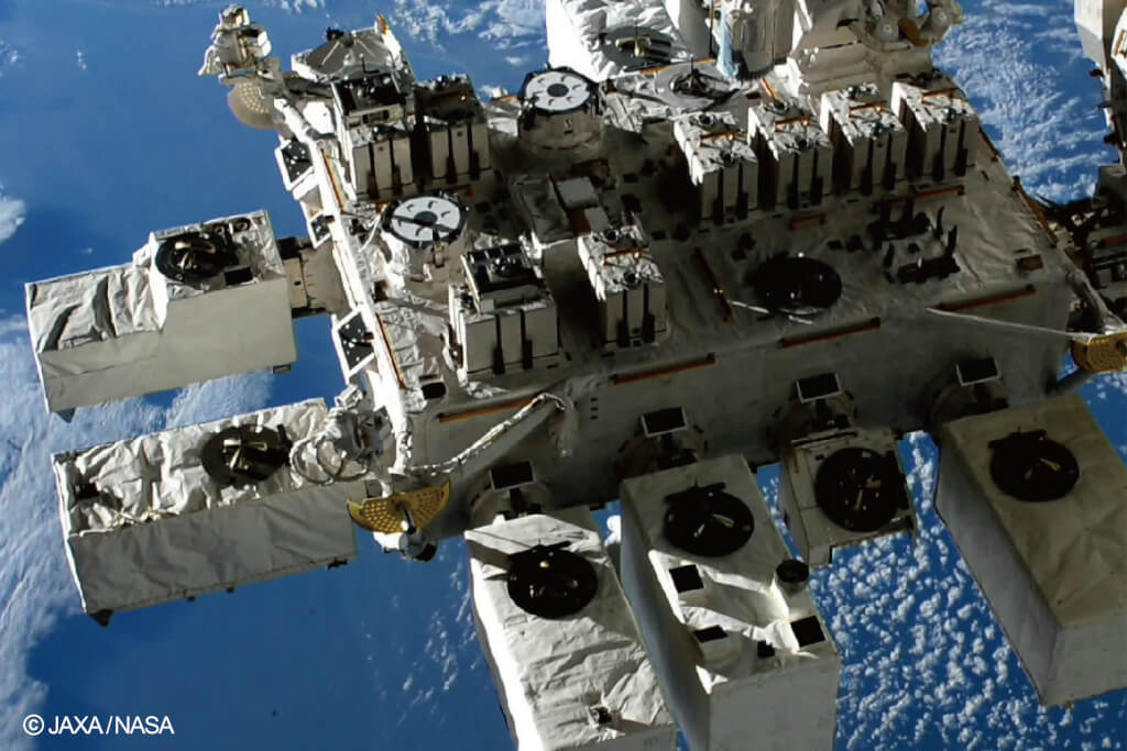 <span class="sub">In-orbit Demonstration Service</span>軌道上実証サービス