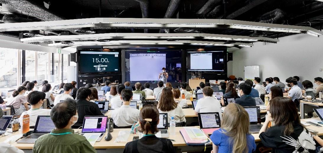 慶應SDM「デザインプロジェクト」過去の授業の様子